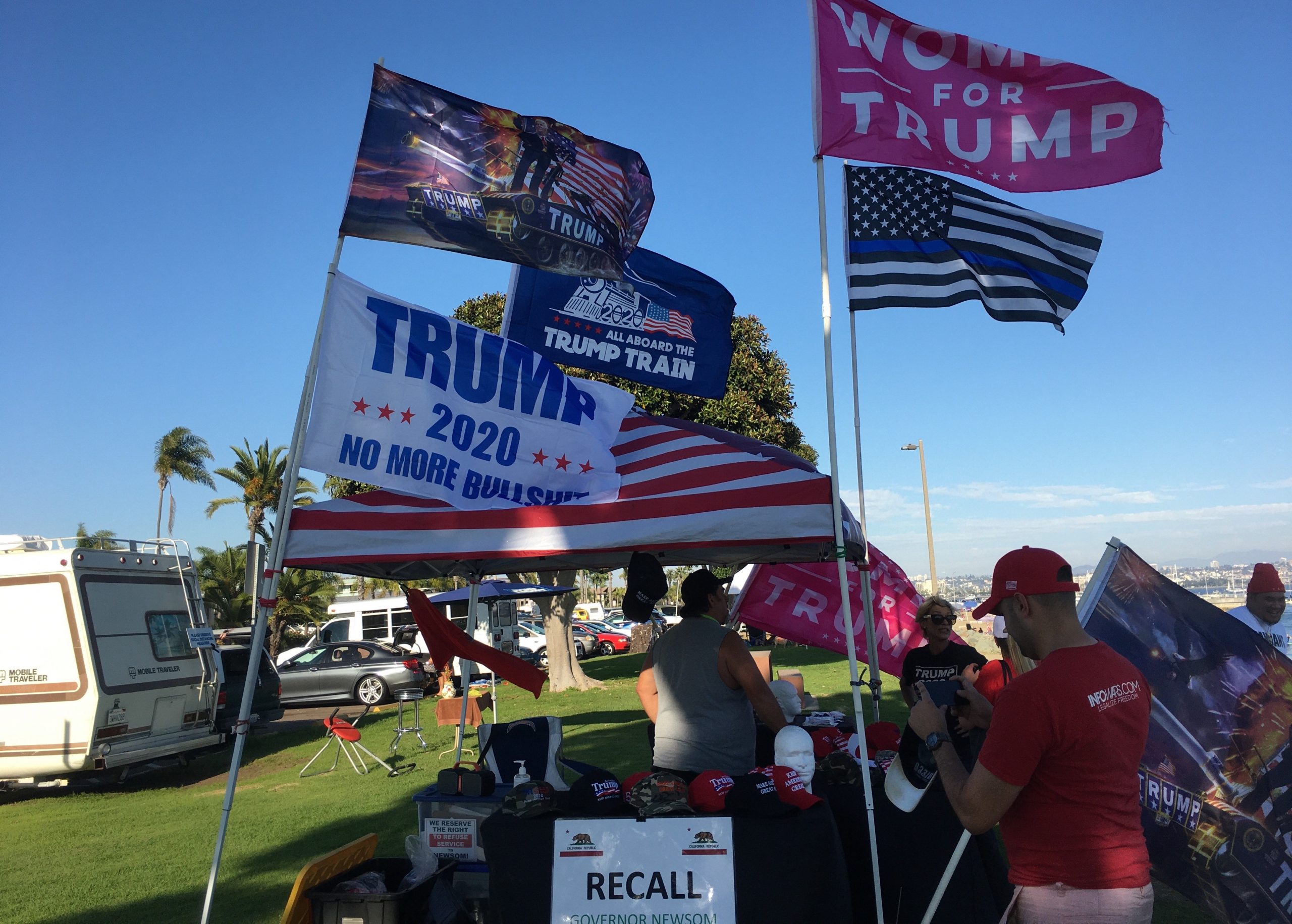 Trump flags San Diego boat parade