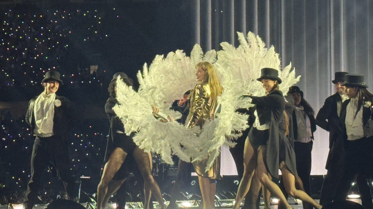 ‘The Life of a Showgirl:’ A collage of bland lyrics and hollow aesthetics