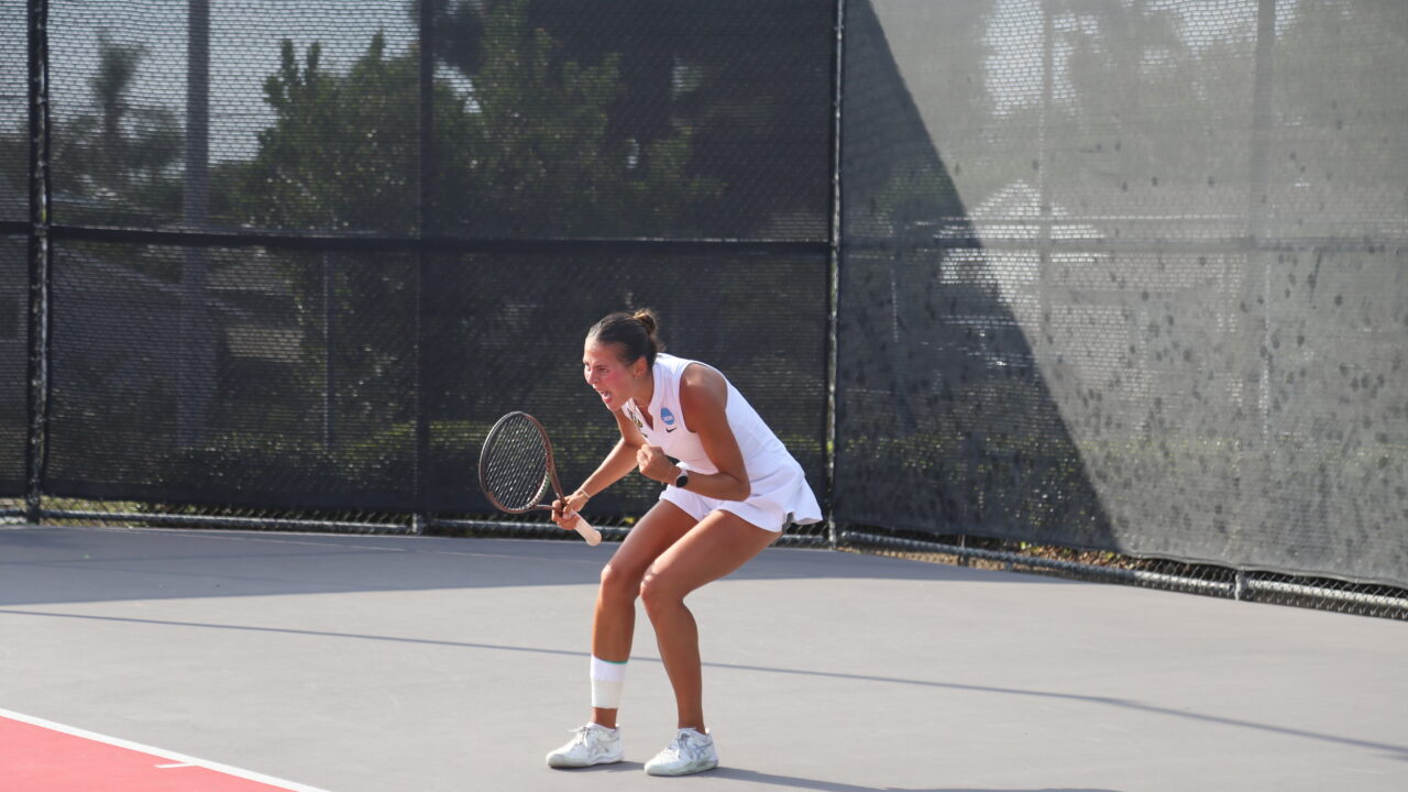 Alina Kupfer is first to win major championship in PLNU tennis