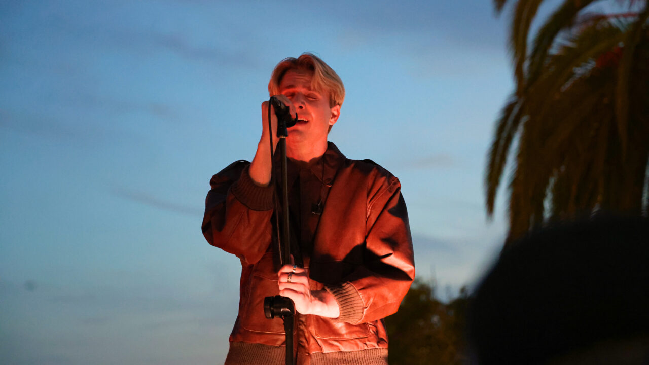 Carson Herr performs album ‘Picture Perfect’ for senior show